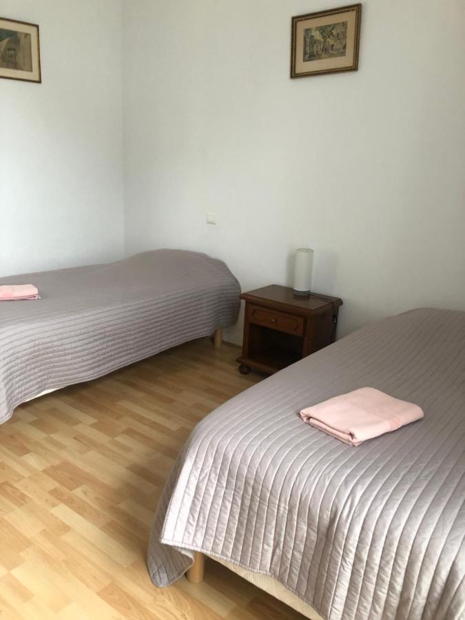 Gite Les Minimes Avallon Exterior foto
